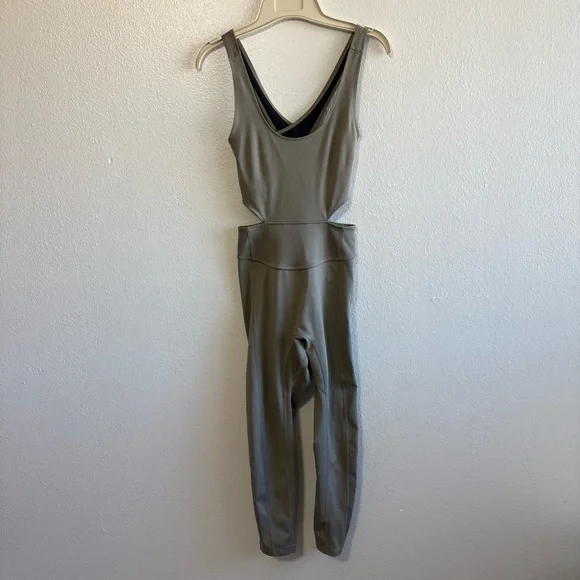 Free People Fp Movement Size Small Sage Green Cut Out Cross Back Jumpsuit Gym - Picture 2 of 7